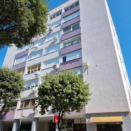 Calm & Πανσιόν Ζαντάρ