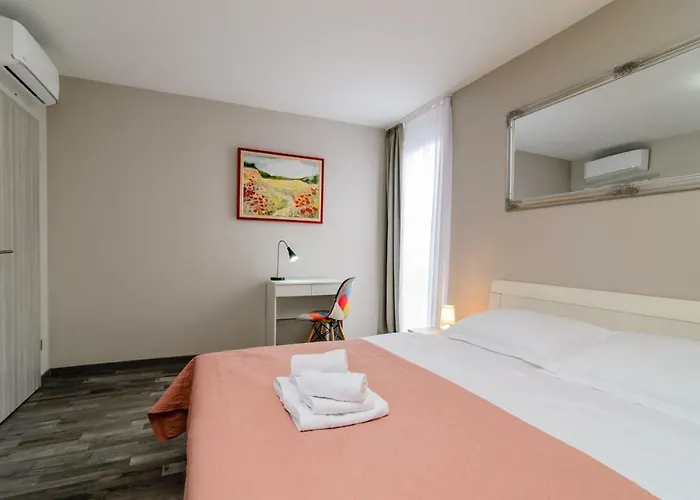 Πανσιόν Calm &