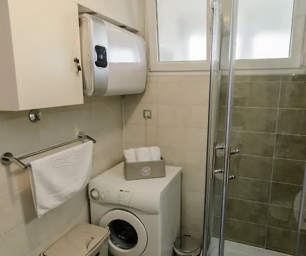 Calm & Πανσιόν 4*